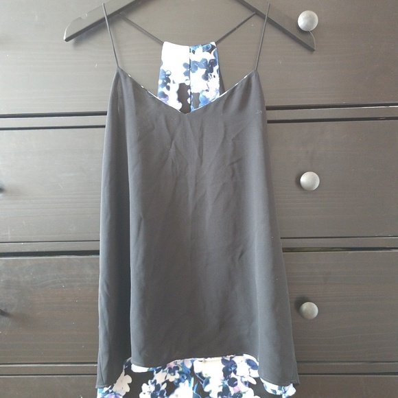 Reversible Flowy Tank - Picture 3 of 3